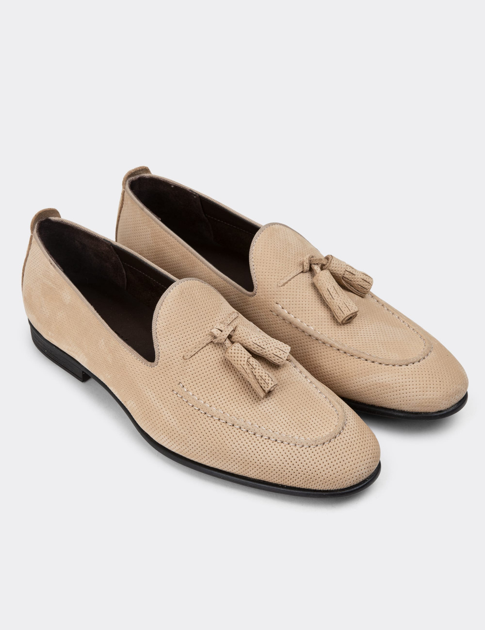 Hakiki Nubuk Bej Rengi Püsküllü Erkek Loafer - 01702MBEJC01
