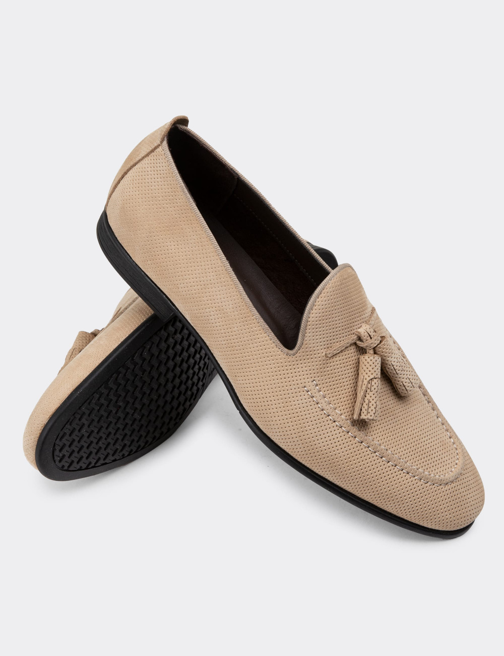 Hakiki Nubuk Bej Rengi Püsküllü Erkek Loafer - 01702MBEJC01
