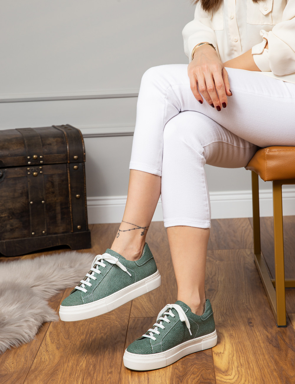 Hakiki Deri Yeşil İşlentili Sneaker Kadın Ayakkabı - Z1681ZYSLC01