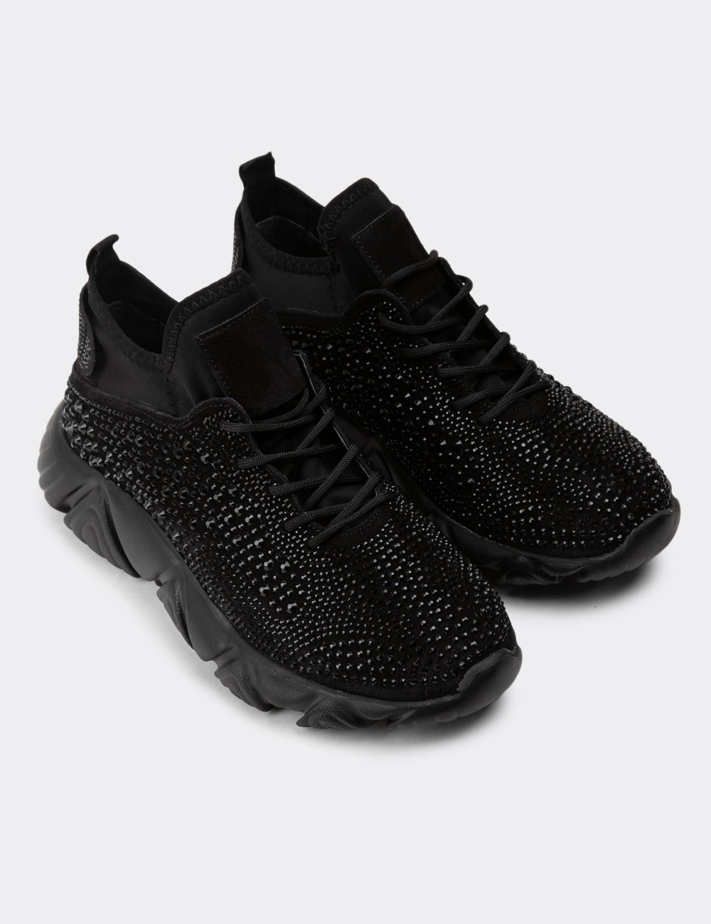 Hakiki Süet Siyah Sneaker Kadın Ayakkabı - R6540ZSYHP01