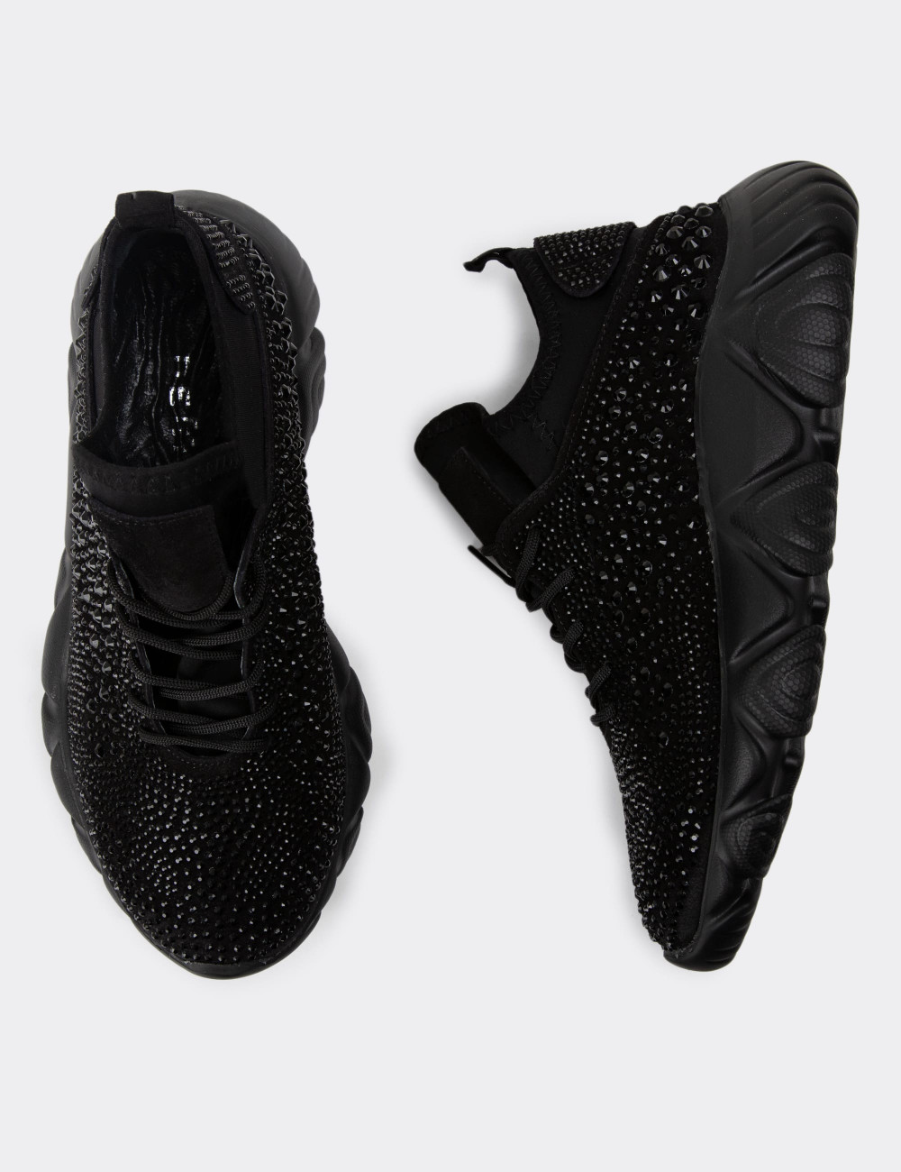Hakiki Süet Siyah Sneaker Kadın Ayakkabı - R6540ZSYHP01