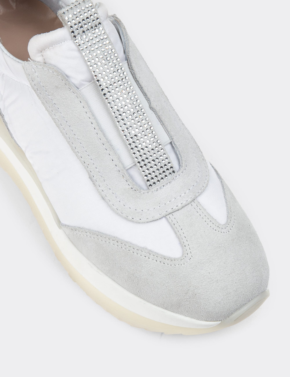 Hakiki Süet Beyaz Sneaker Kadın Ayakkabı - R3531ZBYZT01