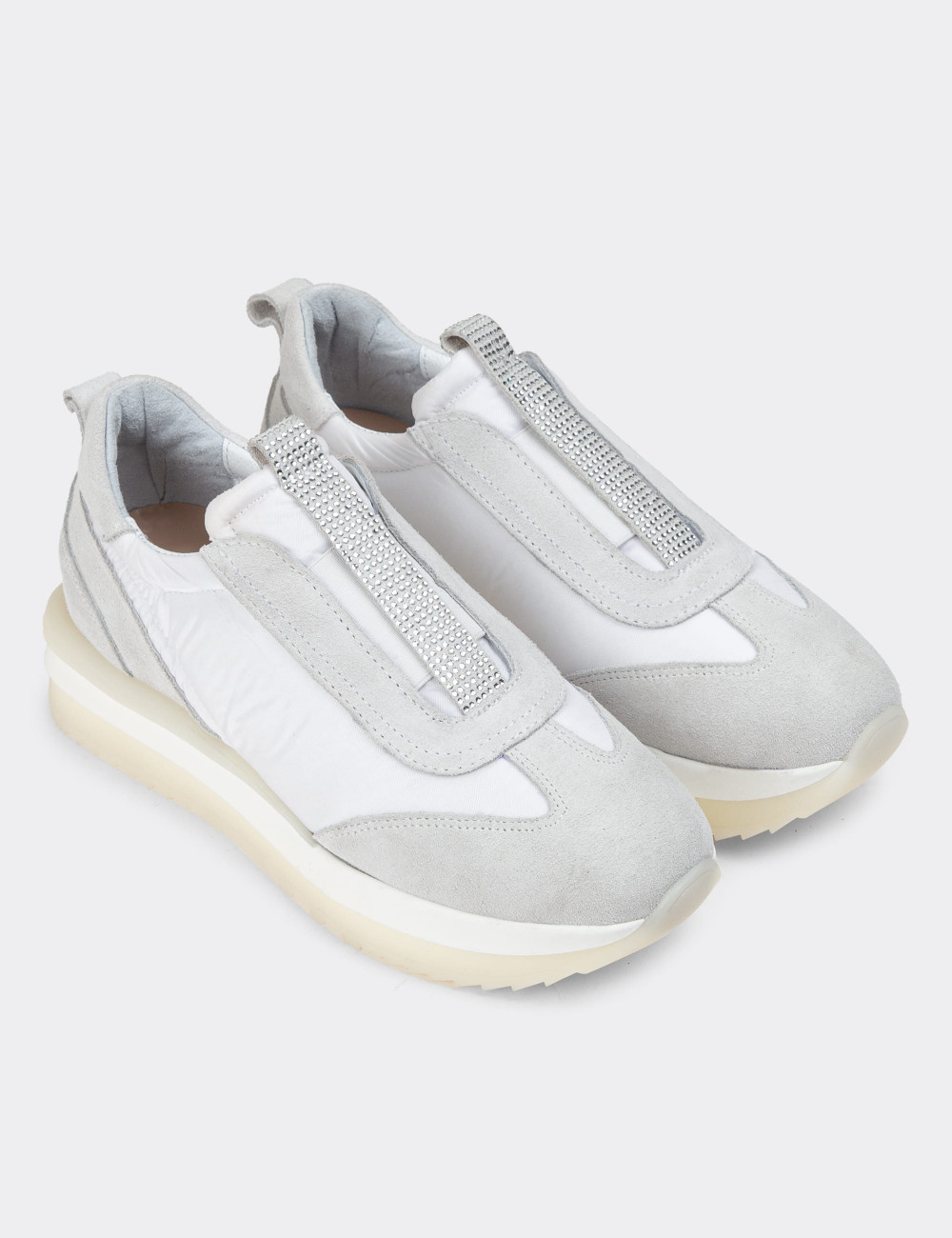 Hakiki Süet Beyaz Sneaker Kadın Ayakkabı - R3531ZBYZT01