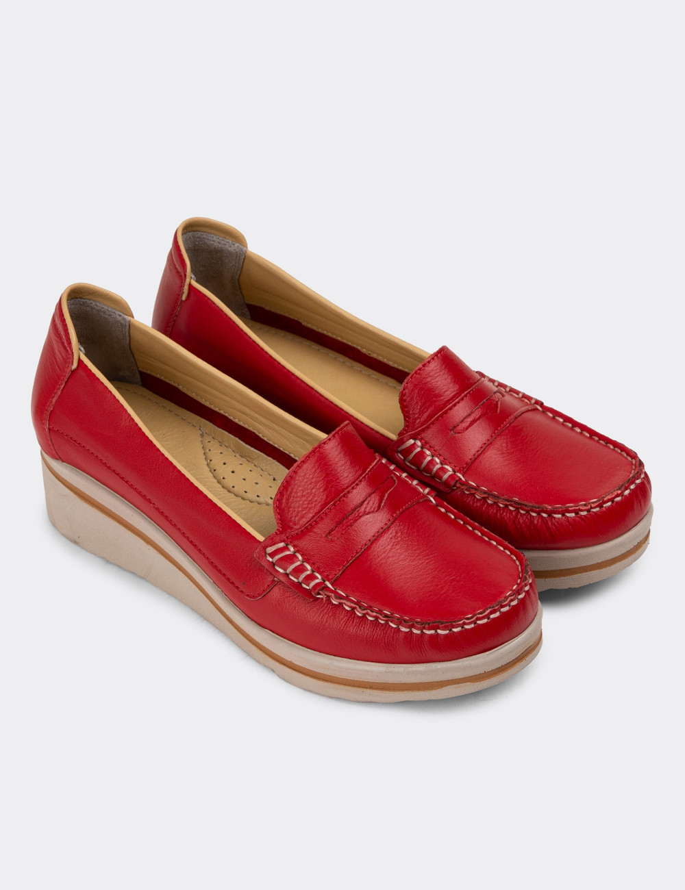 Hakiki Deri Kırmızı Günlük Dolgu Topuk Kadın Ayakkabı - D1000ZKRMC01