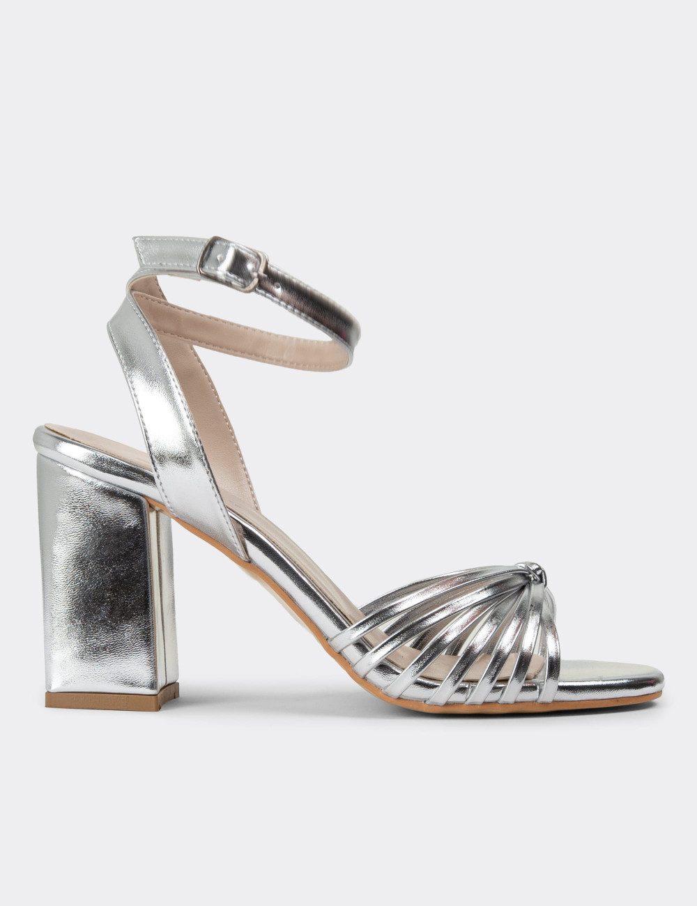 Gümüş Rengi Topuklu Kadın Abiye Ayakkabı - 53041ZGMSC01