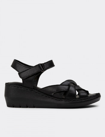 Hakiki Deri Siyah Kadın Dolgu Topuk Sandalet - SE141ZSYHC01