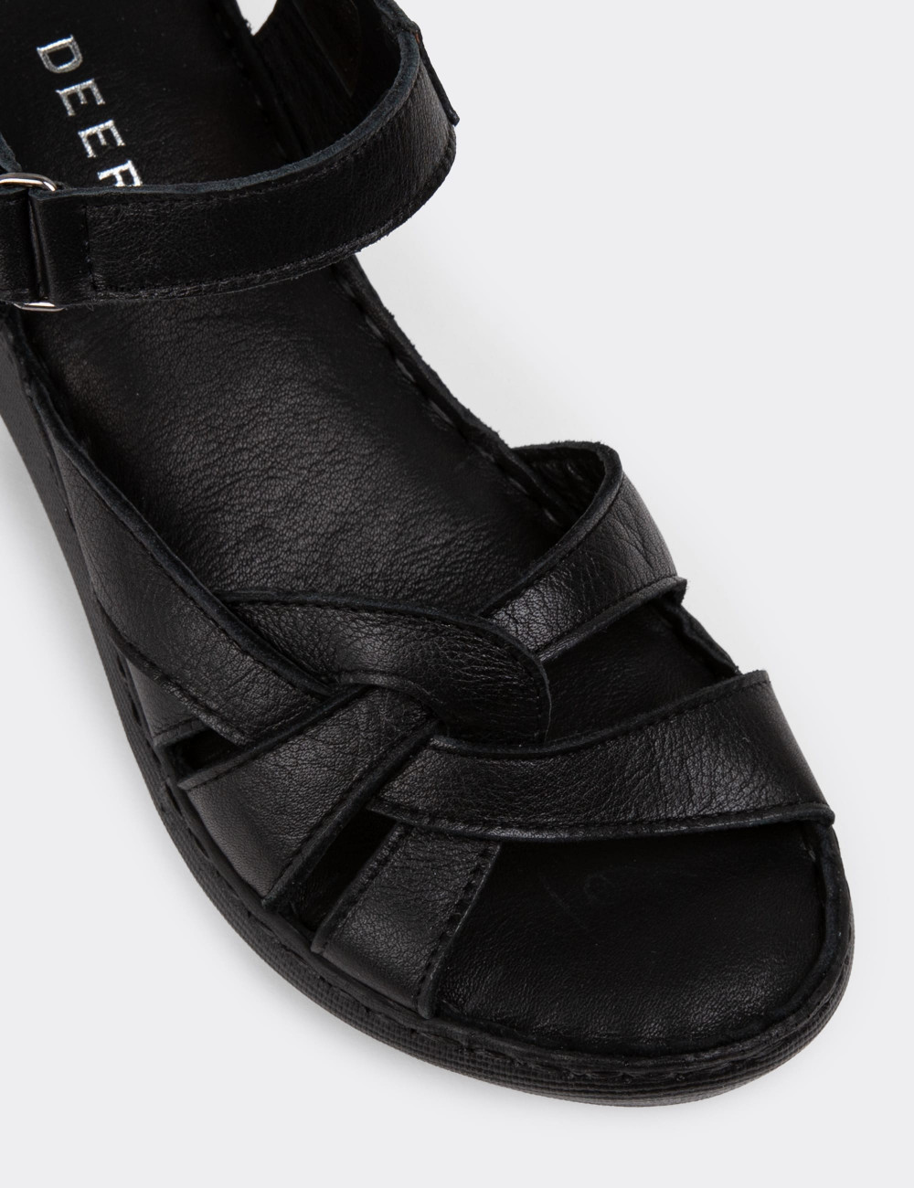 Hakiki Deri Siyah Kadın Dolgu Topuk Sandalet - SE141ZSYHC01