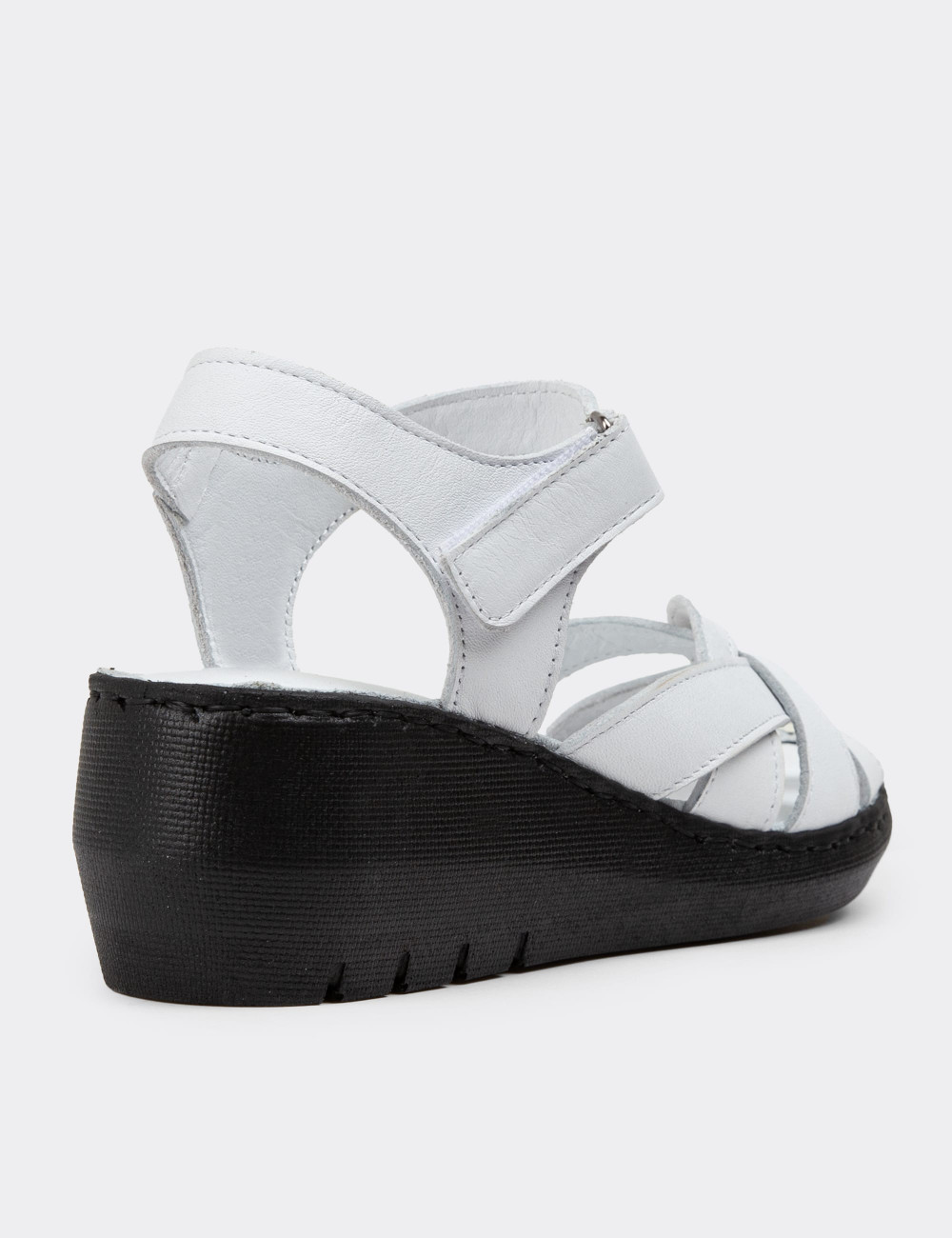 Hakiki Deri Beyaz Kadın Dolgu Topuk Sandalet - SE141ZBYZC01