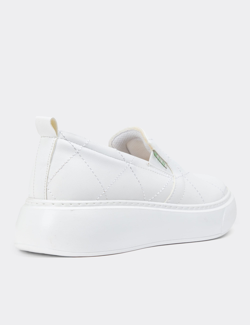 Beyaz Slip-on Sneaker Kadın Ayakkabı - CE490ZBYZP01