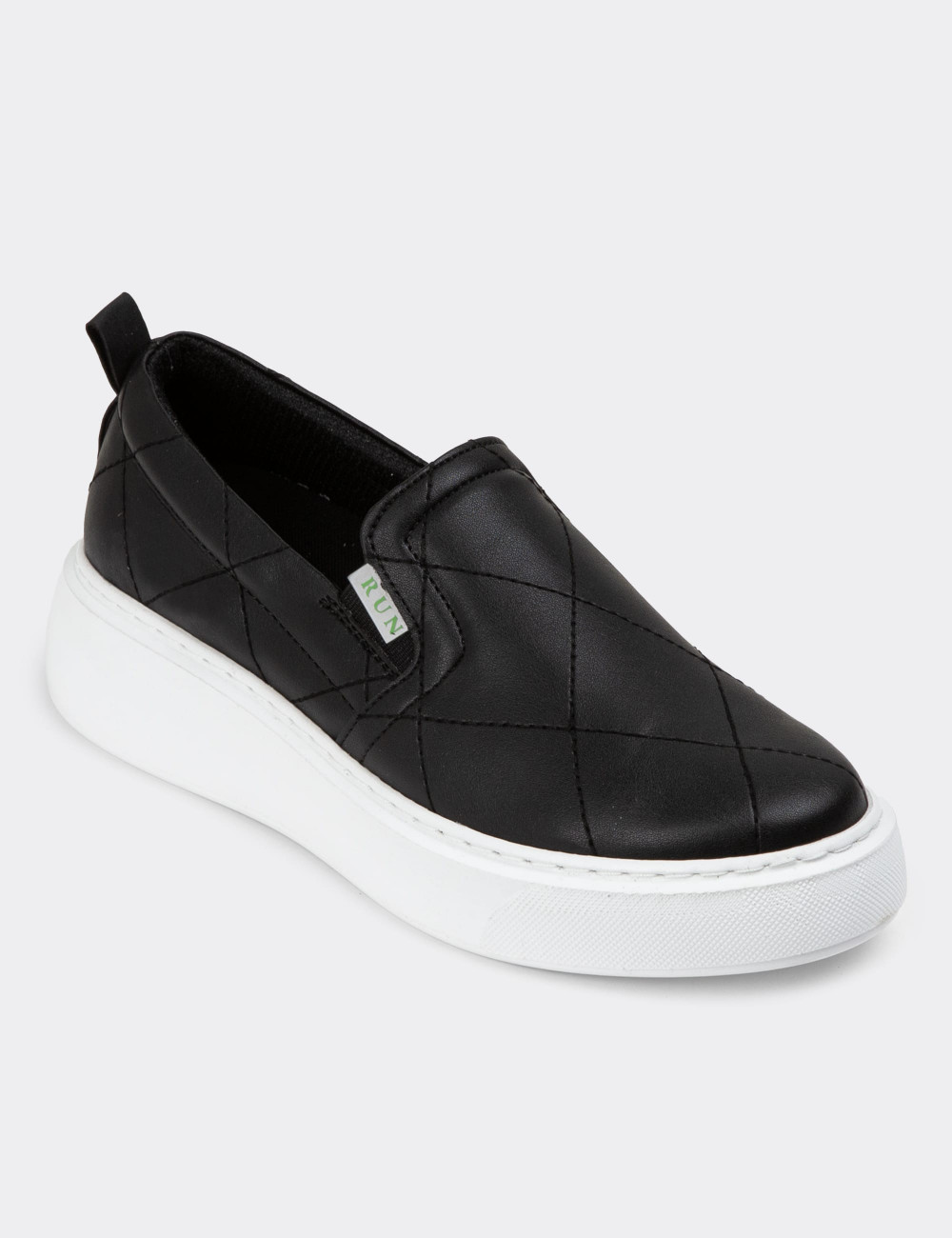 Siyah Slip-on Sneaker Kadın Ayakkabı - CE490ZSYHP01