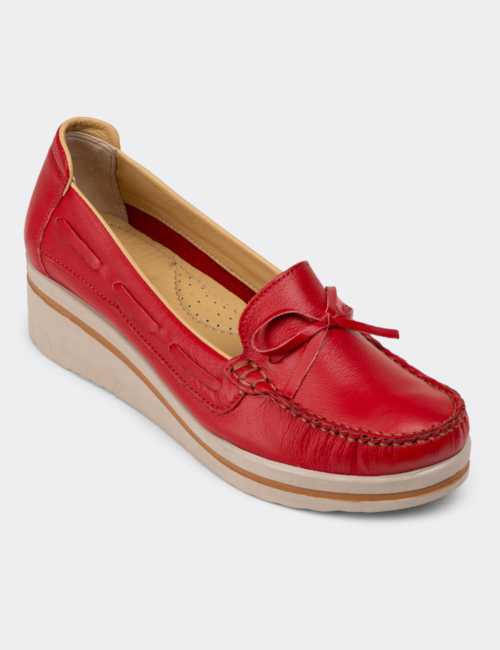 Hakiki Deri Kırmızı Günlük Dolgu Topuk Kadın Ayakkabı - D2000ZKRMC01