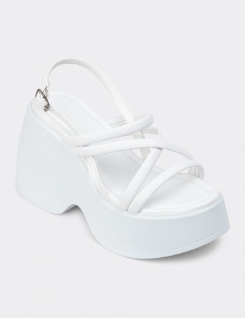 Beyaz Kadın Platform Topuk Sandalet