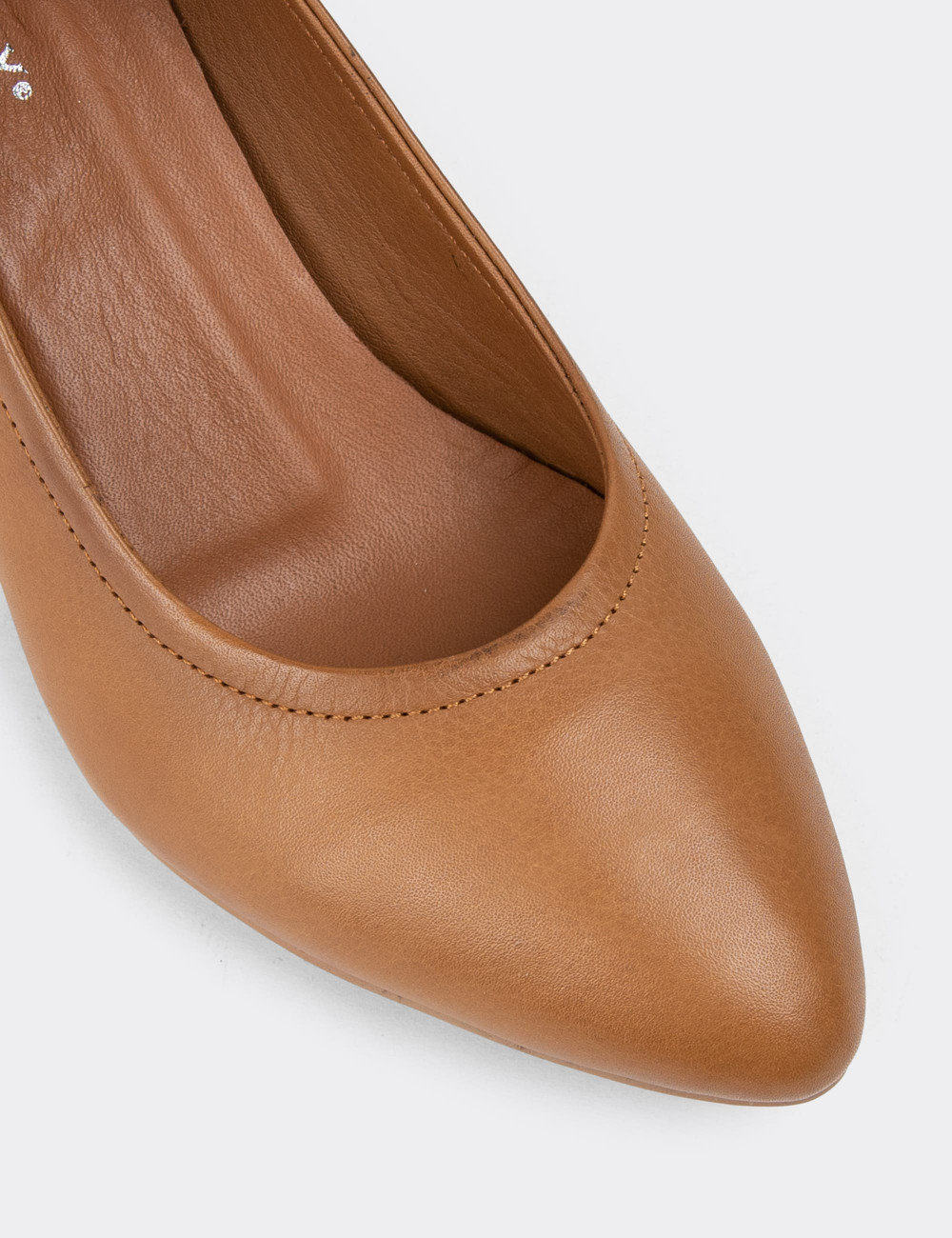 Hakiki Deri Kahverengi Kadın Günlük Topuklu Ayakkabı - A2618ZKHVC01