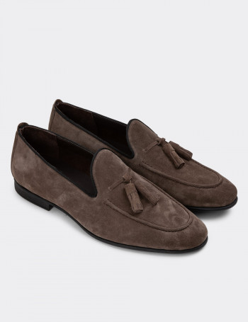 Hakiki Süet Vizon Rengi Püsküllü Erkek Loafer - 01701MVZNC04