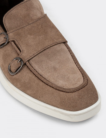 Hakiki Süet Vizon Rengi Çift Tokalı Erkek Loafer - 01966MVZNC01