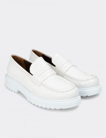 Beyaz Kadın Loafer Ayakkabı - 01903ZBYZP02