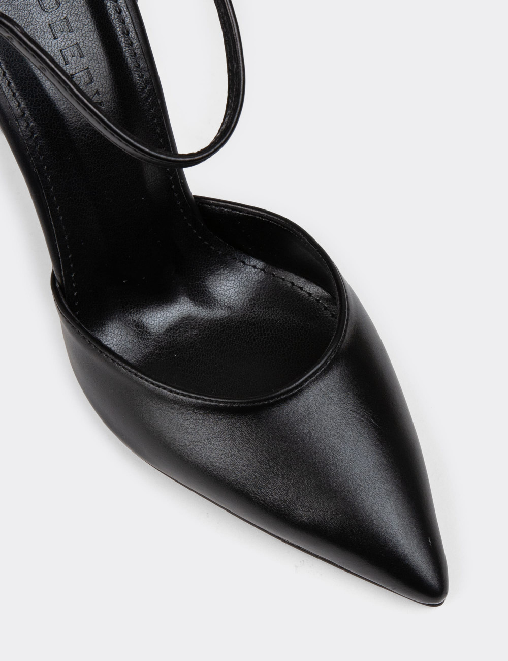 Siyah Kadın Topuklu Ayakkabı - P2091ZSYHM01