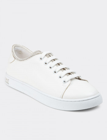 Beyaz Kadın Taş Detaylı Sneaker Ayakkabı