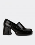 Rugan Siyah Kadın Topuklu Ayakkabı