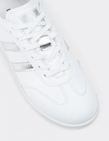 Beyaz Kadın Sneaker Ayakkabı - K3004ZBYZC01
