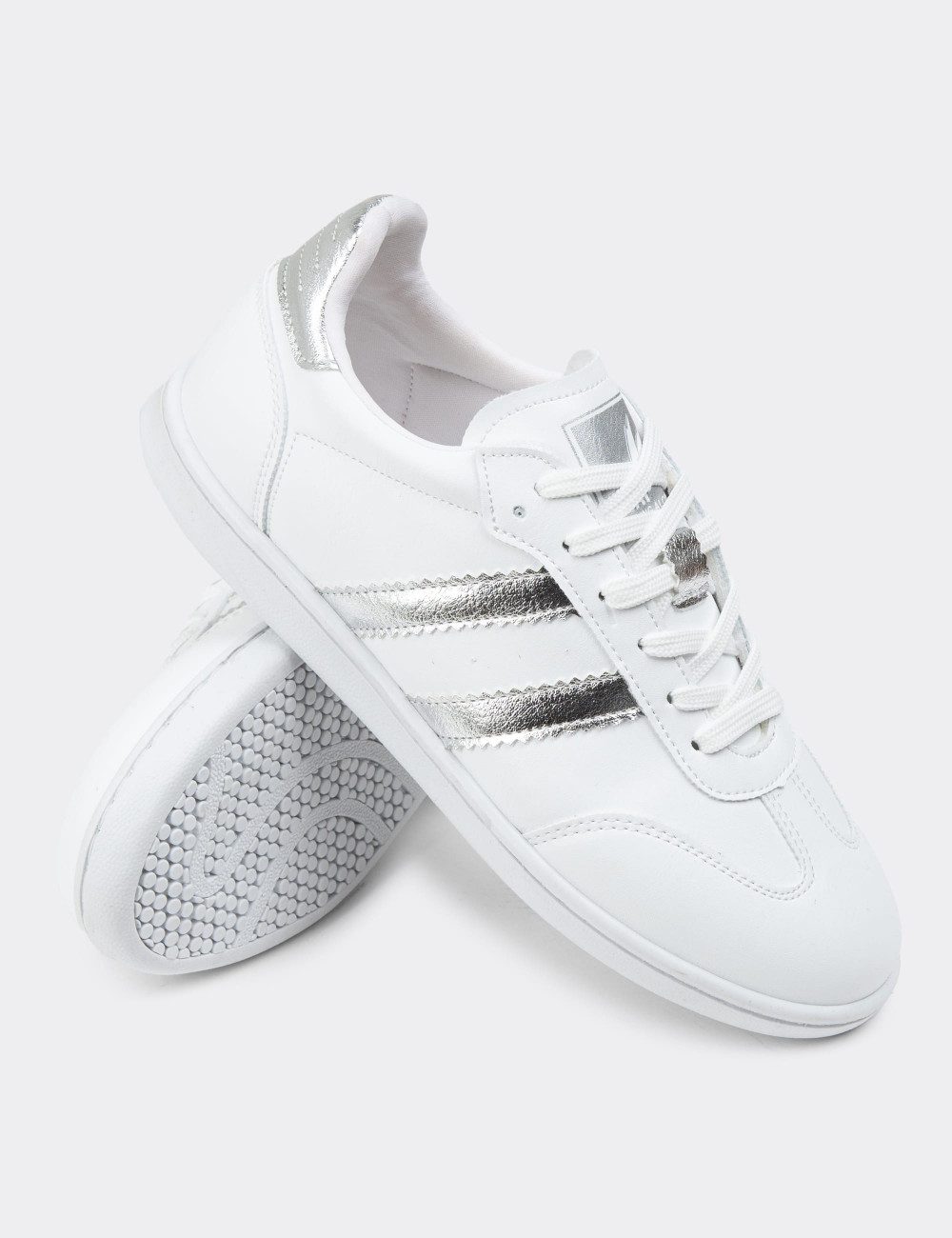 Beyaz Kadın Sneaker Ayakkabı - K3004ZBYZC01