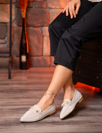 Gümüş Rengi Kadın Tokalı Makosen Ayakkabı - K0552ZGMSC01