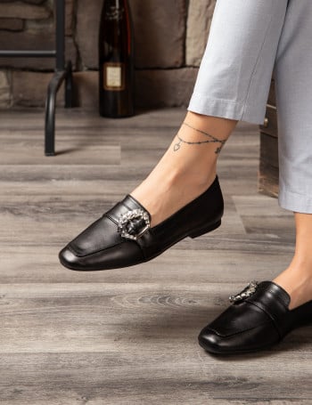 Siyah Kadın Tokalı Loafer Ayakkabı