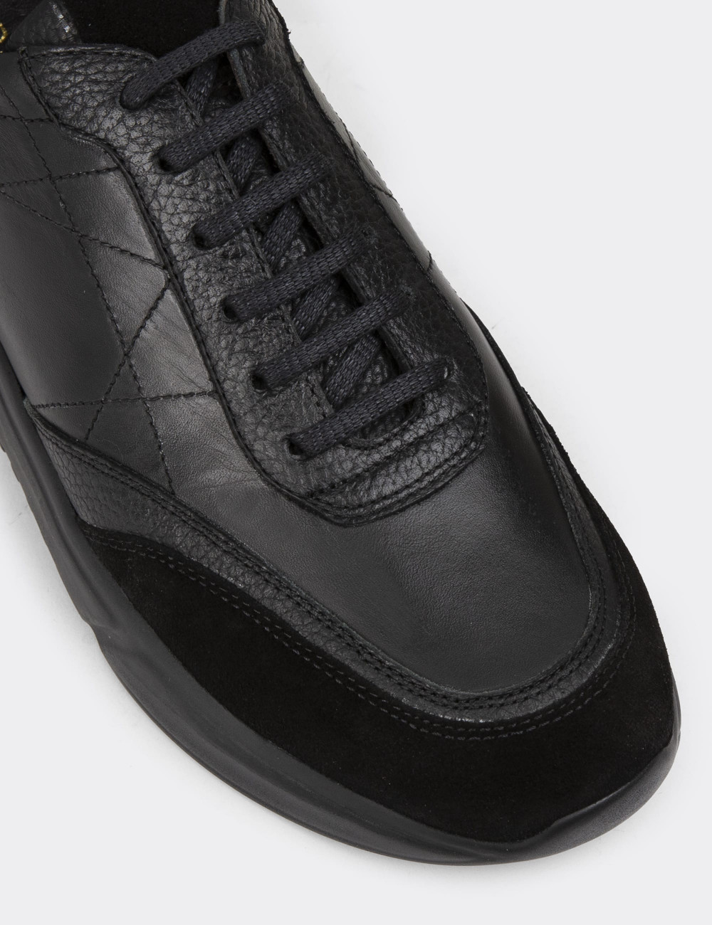 Hakiki Deri Siyah Erkek Sneaker Ayakkabı - 01962MSYHE02