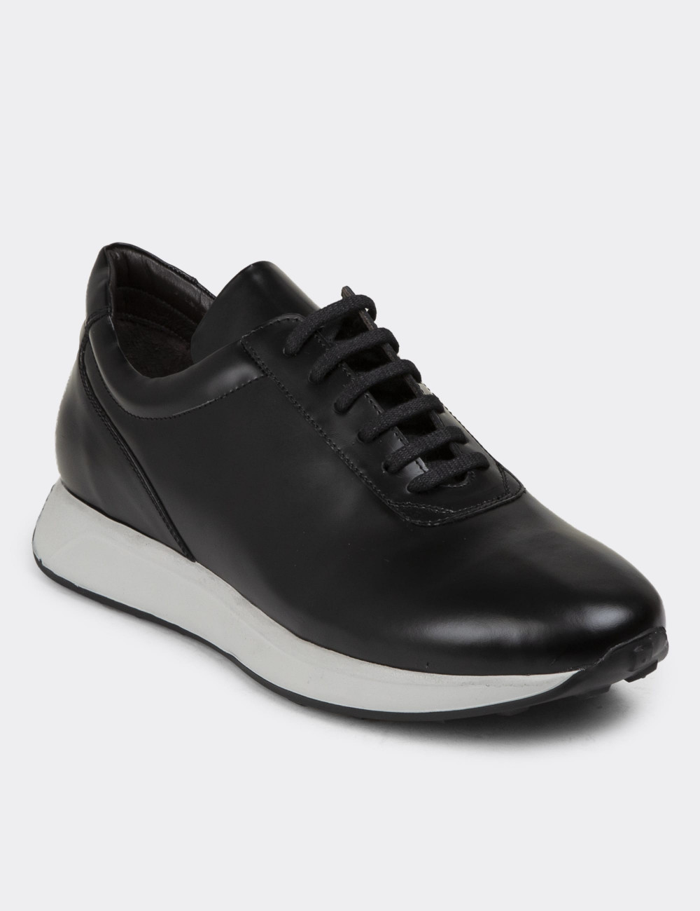 Hakiki Deri Siyah Erkek Sneaker Ayakkabı - 01983MSYHE01