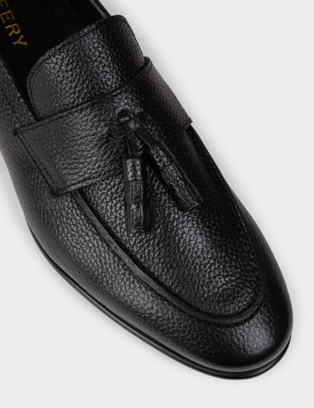 Hakiki Deri Siyah Püsküllü Erkek Loafer Ayakkabı - 01989MSYHC01