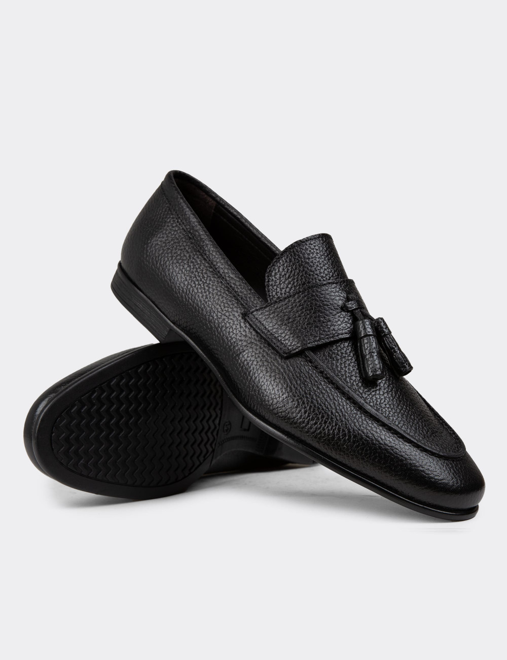 Hakiki Deri Siyah Püsküllü Erkek Loafer Ayakkabı - 01989MSYHC01