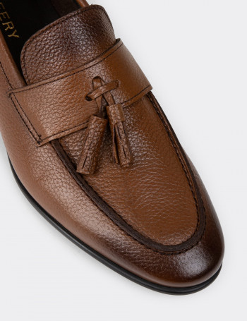 Hakiki Deri Taba Rengi Püsküllü Erkek Loafer - 01989MTBAC01