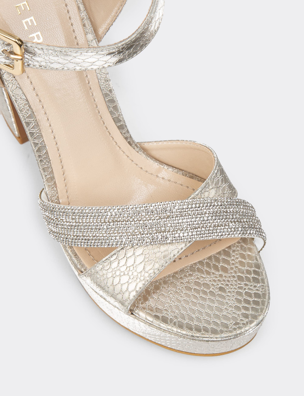 Altın Rengi Platform Topuk Kadın Abiye Ayakkabı - K2026ZALTM01