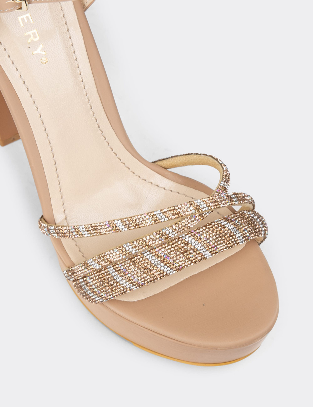 Bej Rengi Platform Topuk Kadın Abiye Ayakkabı - K2040ZBEJM01