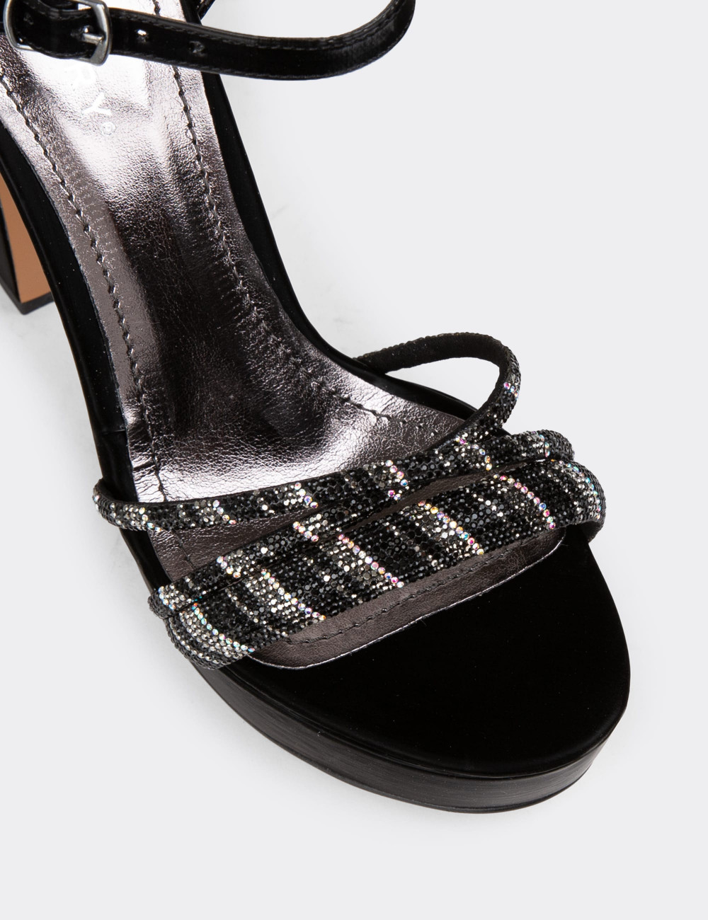 Siyah Taş Detaylı Platform Topuklu Kadın Abiye Ayakkabı - K2040ZSYHM01