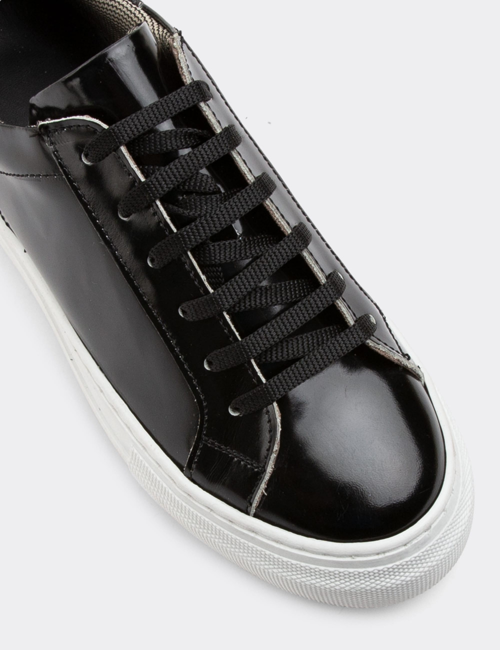 Hakiki Rugan Siyah Kadın Sneaker Ayakkabı - Z1681ZSYHC23