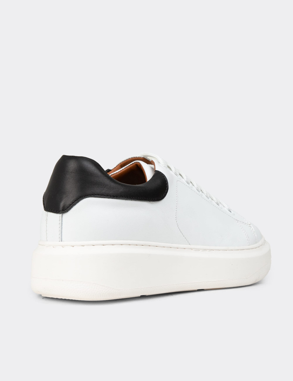 Kadın Hakiki Deri Beyaz Sneaker Ayakkabı - 01991ZBYZP01