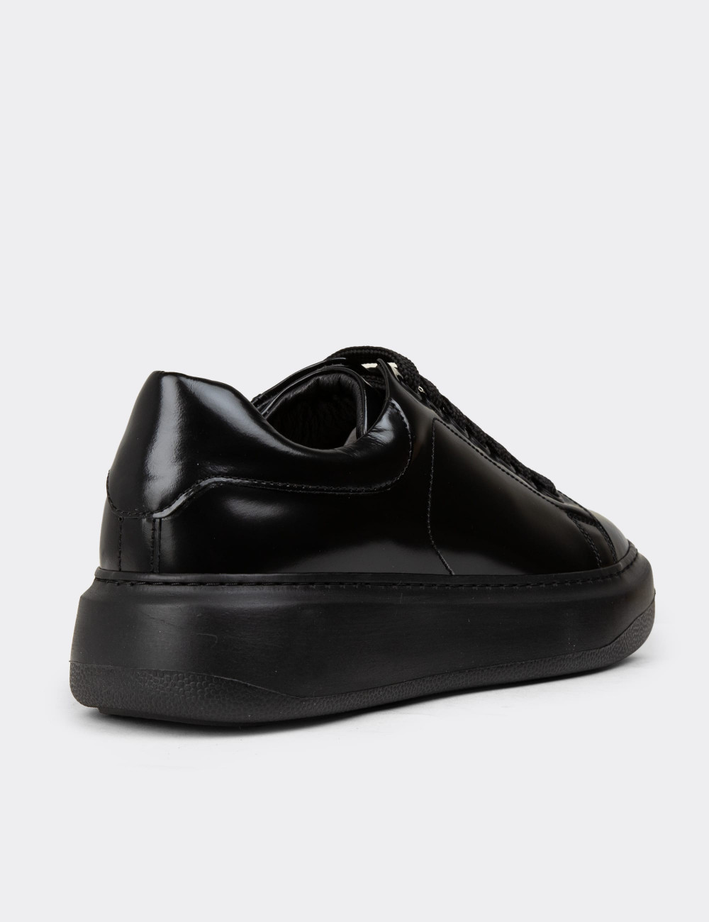 Kadın Hakiki Deri Siyah Sneaker Ayakkabı - 01991ZSYHP05