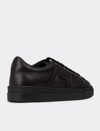 Erkek Hakiki Deri Siyah Sneaker Ayakkabı - 02002MSYHC02