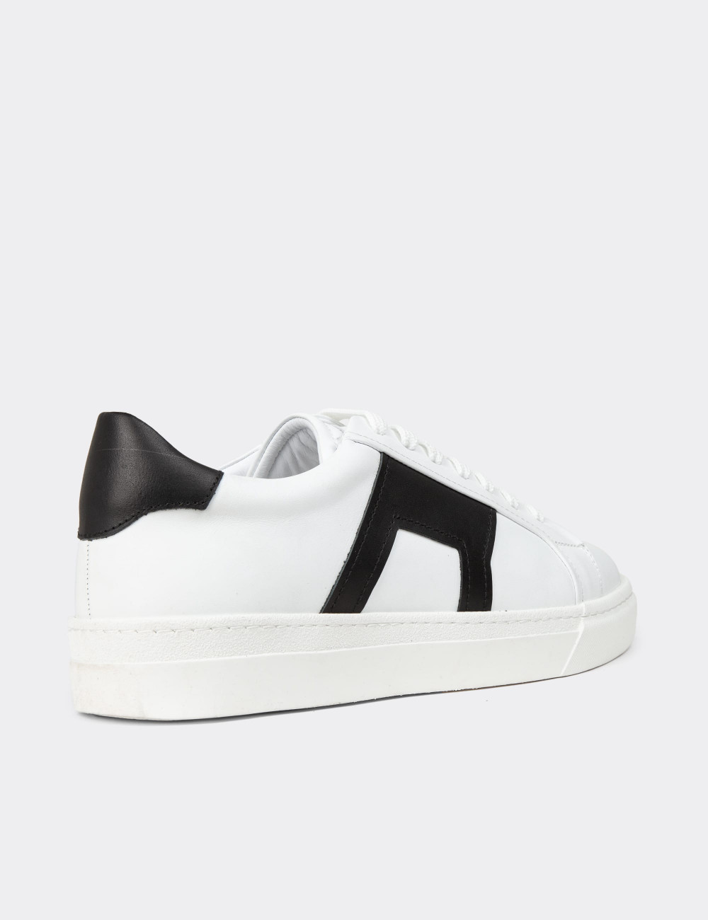 Erkek Hakiki Deri Siyah Sneaker Ayakkabı - 02002MSYHC01