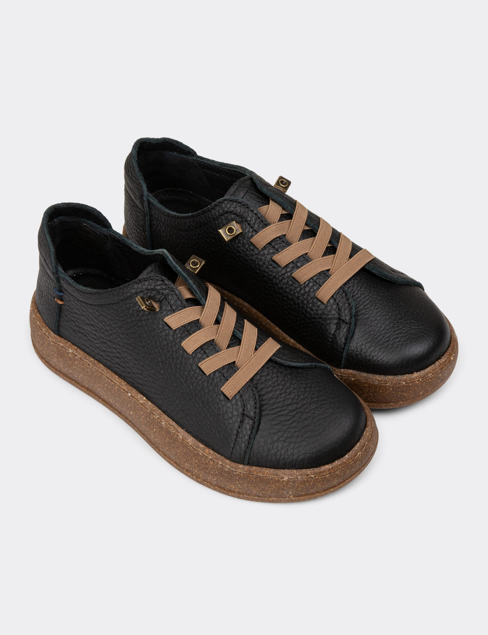 Kadın Hakiki Deri Siyah Sneaker Ayakkabı - SE605ZSYHC01