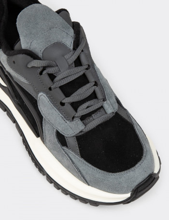 Kadın Hakiki Süet Siyah Sneaker Ayakkabı - 25331ZSYHC01