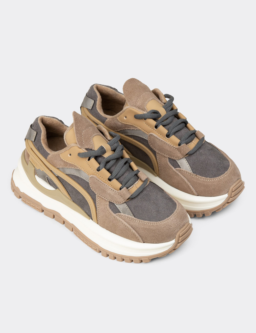 Kadın Hakiki Süet Vizon Renk Sneaker Ayakkabı - 25331ZVZNC01