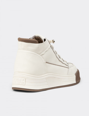 Kadın Hakiki Deri Beyaz High Top Sneaker Ayakkabı - 25334ZBYZC01