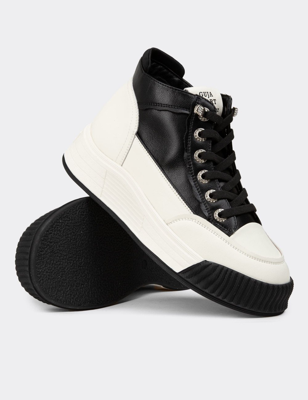 Kadın Hakiki Deri Siyah High Top Sneaker Ayakkabı - 25334ZSYHC01