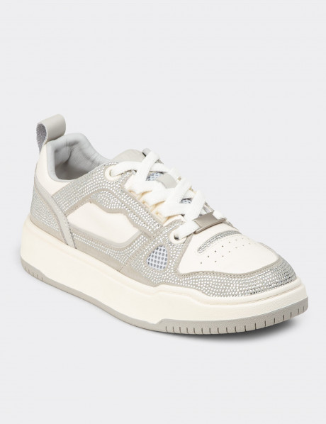 Kadın Gümüş Renk Taş Süslü Sneaker Ayakkabı
