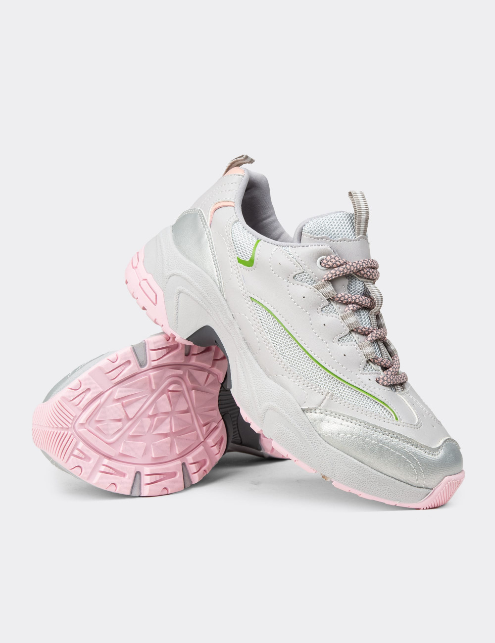 Kadın Gümüş Rengi Sneaker Ayakkabı - 34120ZGMSC01