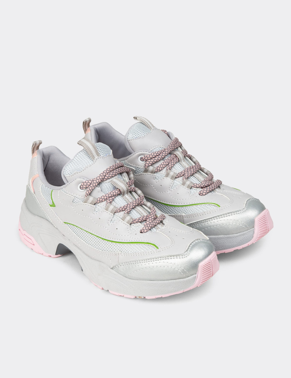 Kadın Gümüş Rengi Sneaker Ayakkabı - 34120ZGMSC01