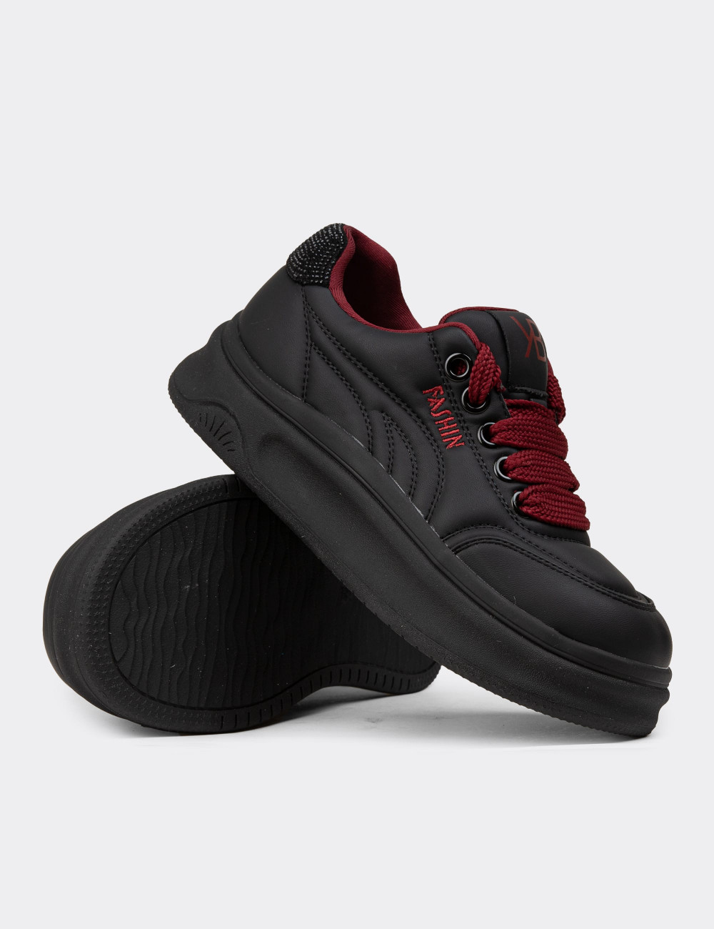 Kadın Siyah Sneaker Ayakkabı - K1036ZSYHC01