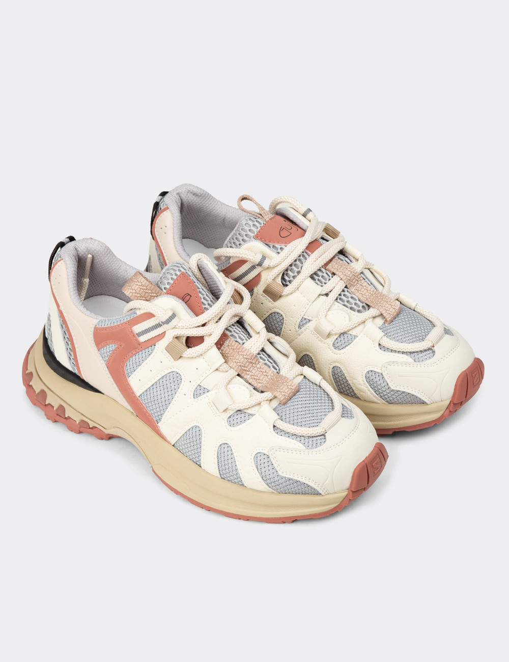 Kadın Gri Sneaker Ayakkabı - 25317ZGRIC01